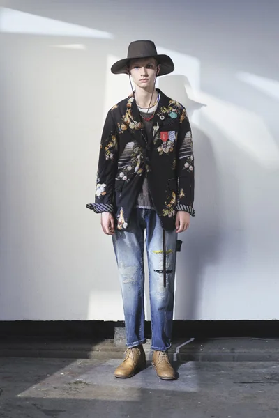 Look 2